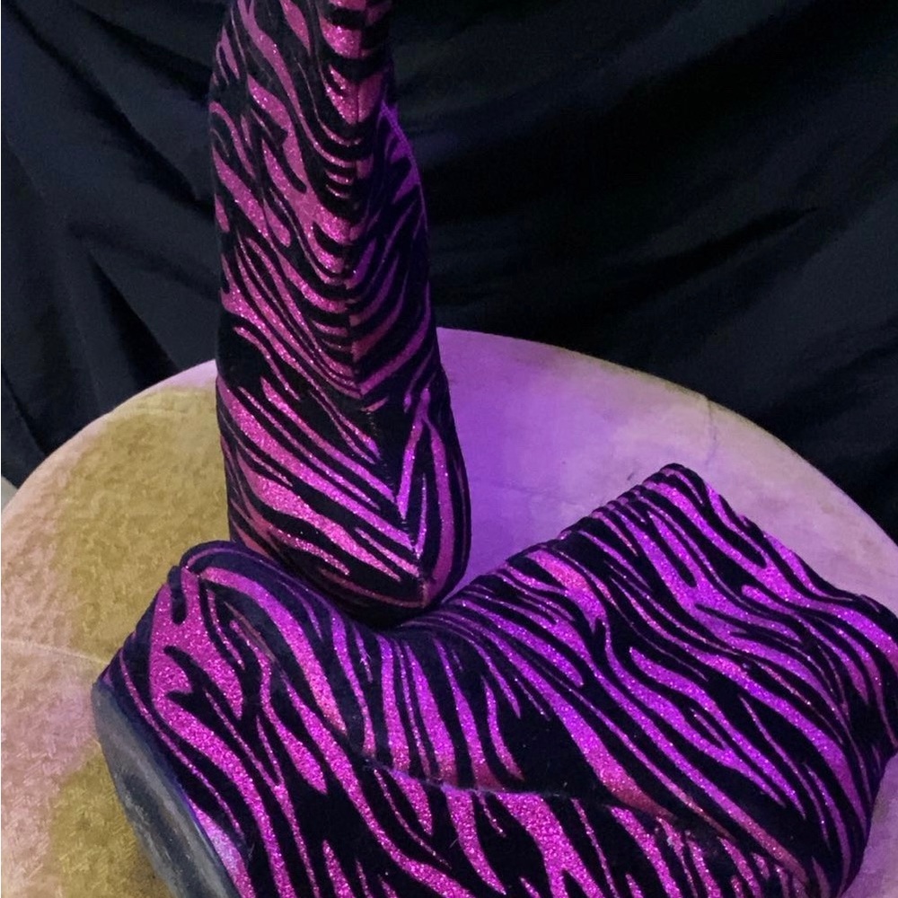 YRU Pink and Black Zebra GLITTER Print Platform Boots